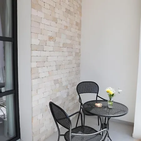 Ntartei Bed & Breakfast 3*